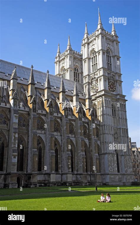 England London Westminster Westminster Abbey The First Abbey Was