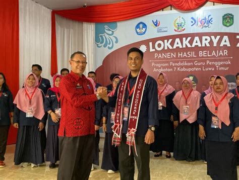 Plt Disdikbud Lutim Buka Lokakarya Angkatan Ketujuh Calon Guru