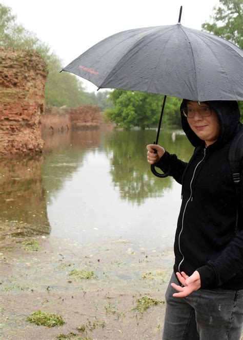 Maltempo Allerta Arancione Scuole Chiuse Nel Delta Attesi Pioggia E