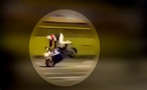 V Deo Motociclista Cai De Moto Ao Fugir Da Pol Cia Em Pinhais Pr