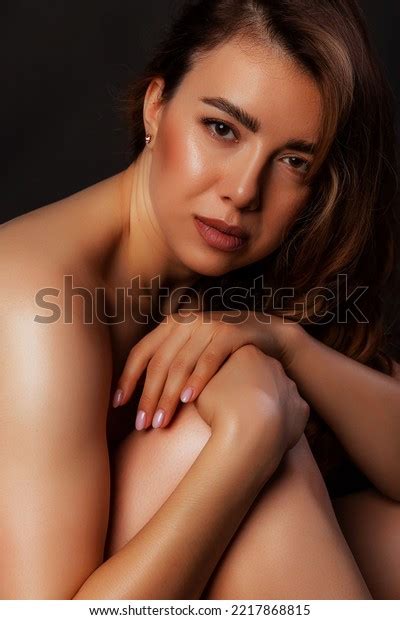 Close Portrait Side View Nude Woman Stock Photo Shutterstock