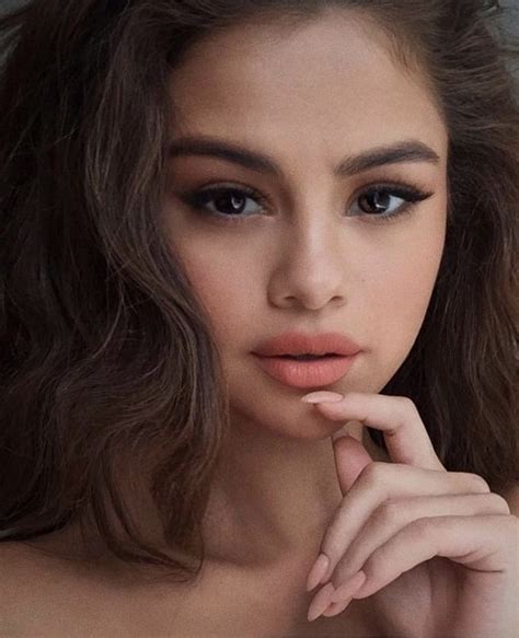 Gorgeous Selena Gomez Steal Her Make Up Beauty Tips Fashion Style