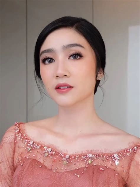 Didoakan Cepat Menyusul Ini Potret Cantik Febby Rastanty Di