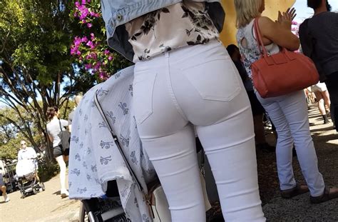 Milf With A Nice Ass In White Jeans Not OC Tight Jeans Forum