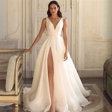 The Most Beautiful And Attractive Simple Wedding Dress Of 2024