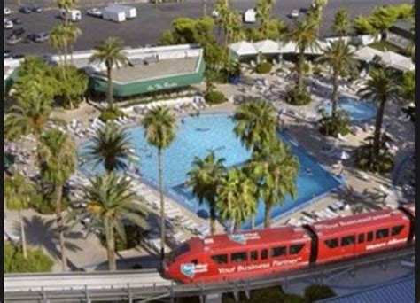 Bally's Las Vegas pool with monorail Las Vegas Hotels, Hotel Finder, Hotel Stay, Train, World ...