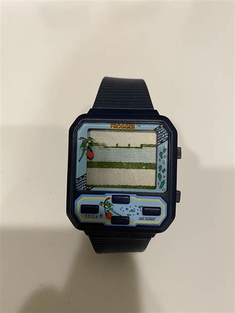 Nelsonic Game Watch Frogger Electronic Video Arcade Wristwatch Ebay