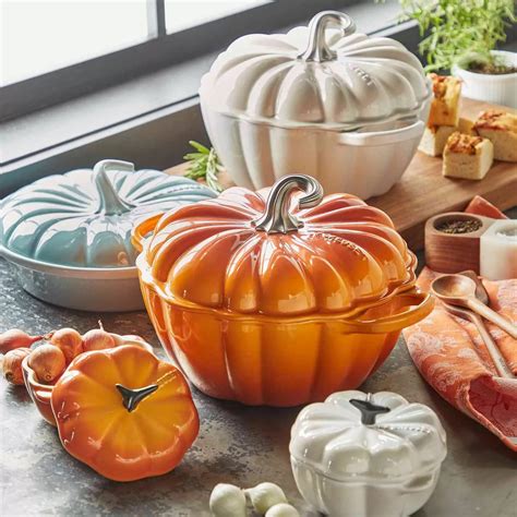 Le Creuset Enameled Cast Iron Pumpkin Cocotte Qt Sur La Table