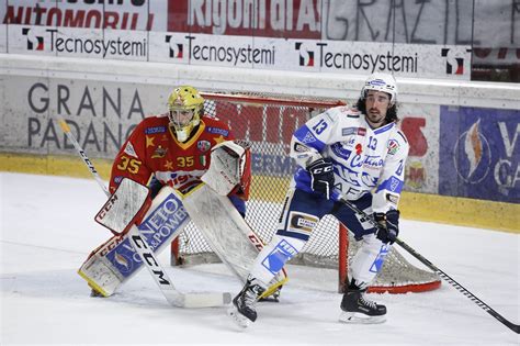 Alps Hockey League LAsiago Vince La Serie Dei Quarti Contro Il