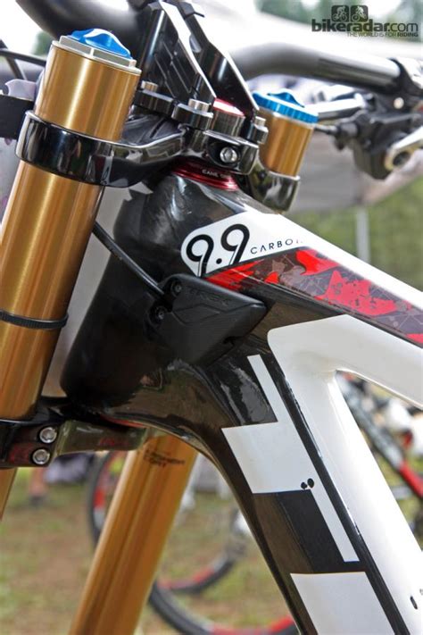 Prototype Shimano Saint Bits On Aaron Gwin S Trek Session 9 9 Cyclingnews