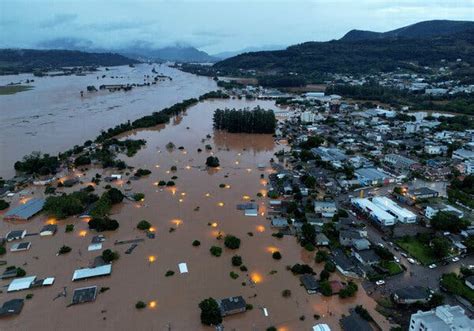 Las Lluvias Torrenciales Dejan Al Menos 29 Muertos Y Más Desaparecidos