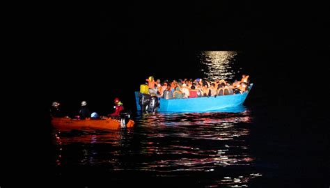 Segelboot Nadir Rettet Menschen In Seenot Unteilbar Bergedorf