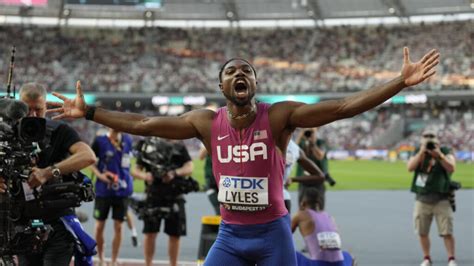 Lyles S Envole Vers Le Titre Du 100 M Aux Championnats Du Monde D