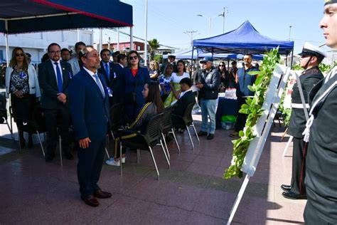 Más De 3 Mil Personas Reunidas En La Plaza De Armas Alcalde Patricio Ferreira Destaca Espíritu