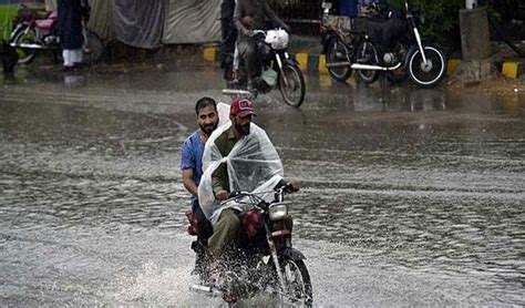 Met Department Predicts Rain Thunderstorms Across Pakistan