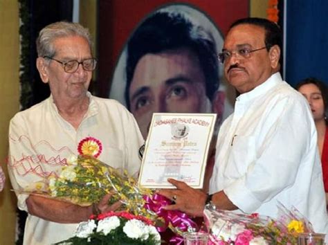 Eminent theatre and film actor Shriram Lagoo dies at 92 of cardiac ...