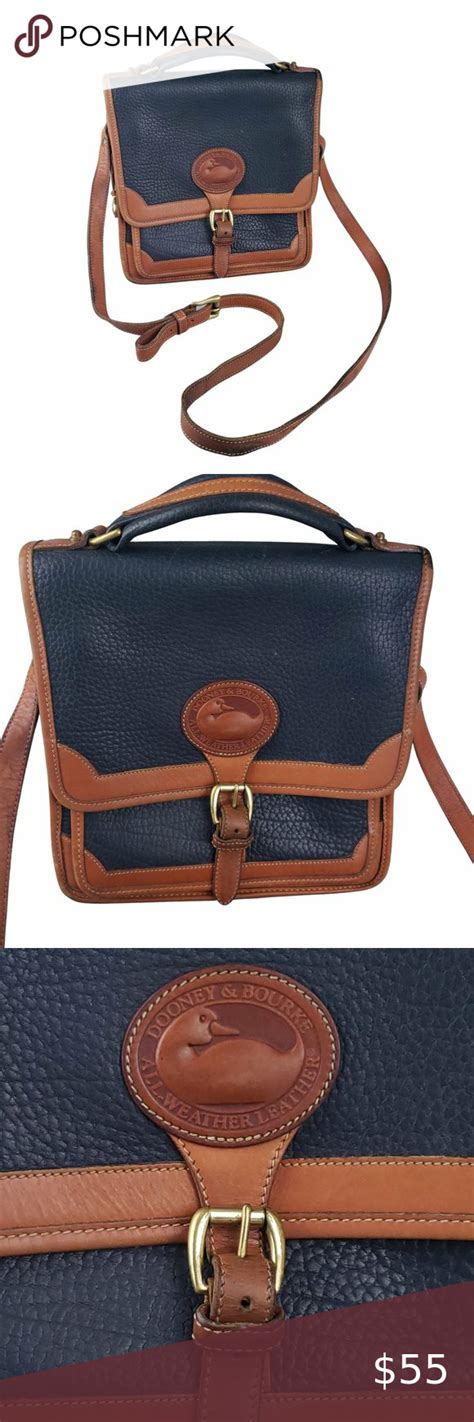 Vintage Dooney Bourke Navy British Tan Med Carrier Surrey Crossbody