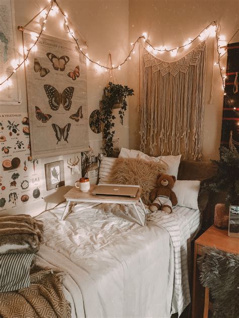 This Interior Design Major’s Dorm Room Might Be The Coolest Coziest Place On Campus Bedroom