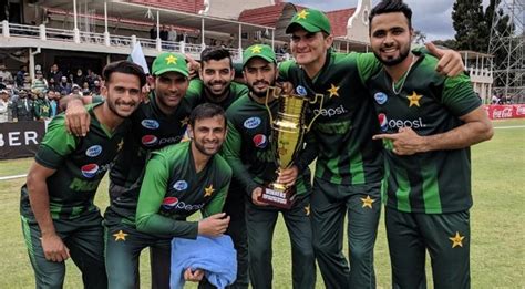 Tri Series Win For Pakistan