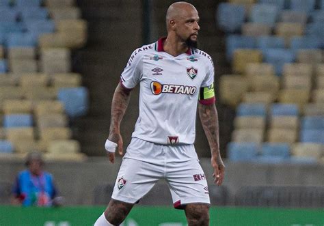 Felipe Melo é desfalque no clássico entre Vasco e FluminenseJogada 10