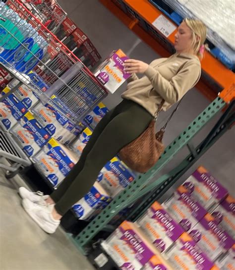 Hot Blonde In Some Tight Ass Leggings Spandex Leggings Yoga Pants