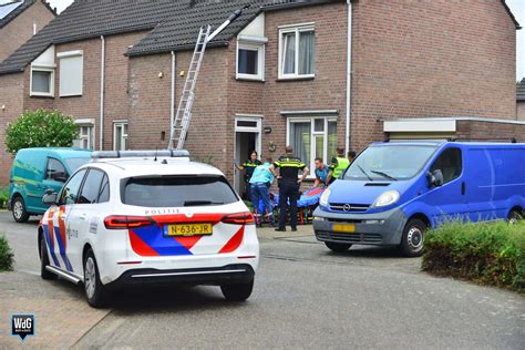 Man Valt Van Dak In Nederweert