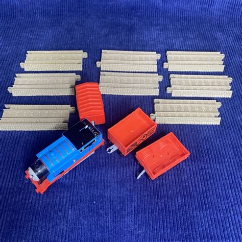 Thomas And Friends Trackmaster Train Motorized Railway Engine Cargo Cars