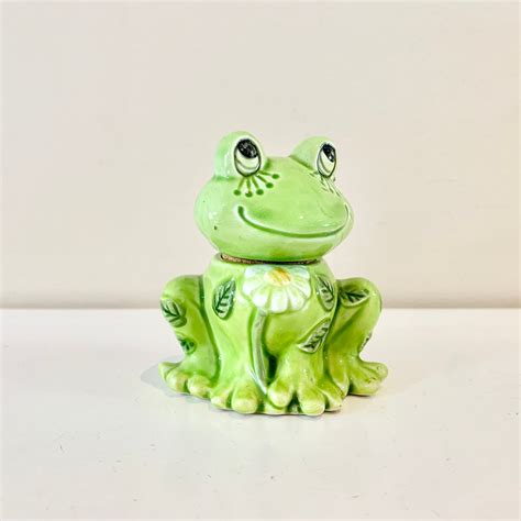 Vintage Frog Salt And Pepper Shaker Green Froggy Cheese Etsy