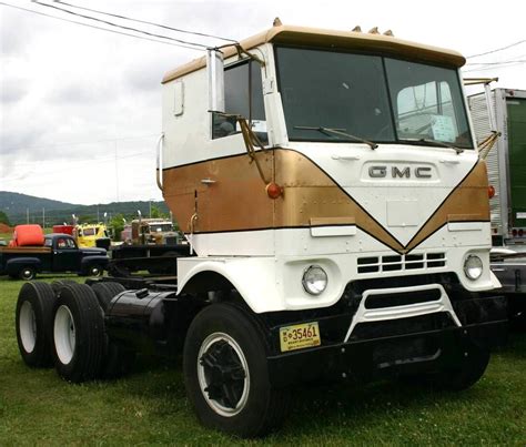 Remarkablevehicles A 1968 GMC Cracker Box Big Trucks Gmc