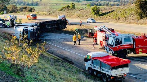 Truck crash closes Hume Highway at Yass | Goulburn Post | Goulburn, NSW