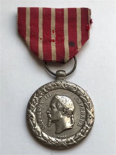 Superbe Ancienne Medaille Militaire Napoleon Iii Empereur Campagne D