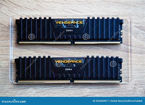 Vengeance LPX DDR4 RAM Memory Designed for Professional Gaming ...