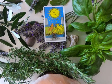 The Moon Tarot Card Meaning