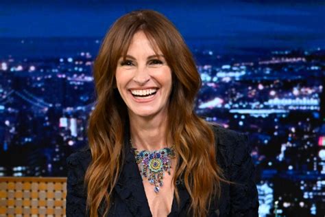 Leave The World Behind Star Julia Roberts In Erdem On The Tonight Show Starring Jimmy Fallon