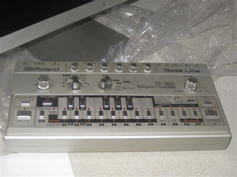 Infrequent Sound Sex Tex Technology Roland TB 303 Bassline