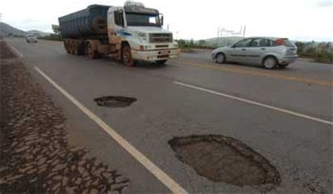 Pesquisa Da CNT Aponta Que Mais De 60 Das Rodovias Apresentam