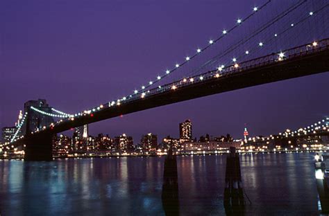 Photos - New York City at Night - Brooklyn Bridge - color