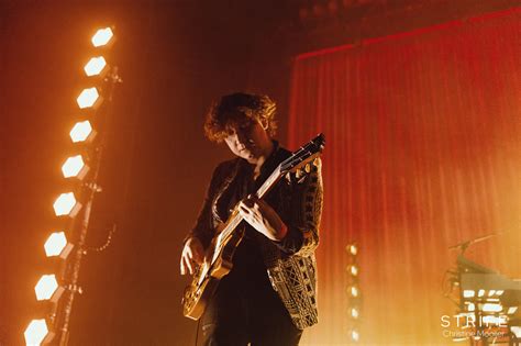 CONCERT REVIEW The Kooks Celebrate 15 Years Of Inside In Inside Out