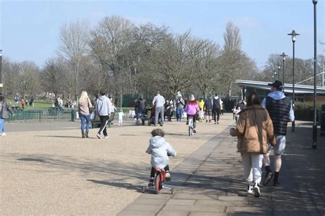 East Park queues as families wait for playground turns in Sunday sun ...