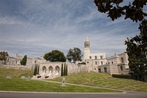 Hall Of The Crucifixion Resurrection Forest Lawn