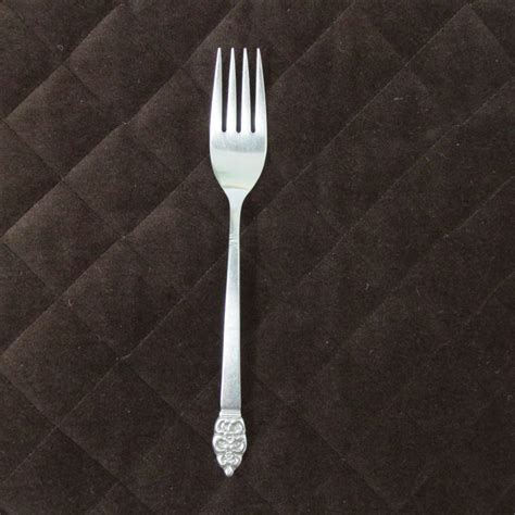 Oneida Oneidacraft Deluxe Stainless Flatware Nordic Crown Dinner Fork Silverware Replacement