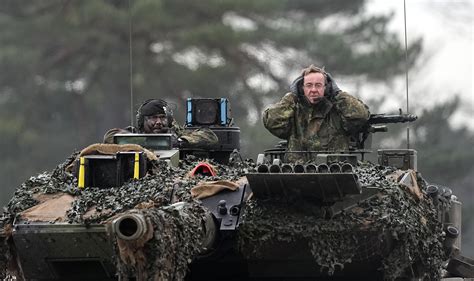 German Leopard Tanks And First British Tanks Arrive In Ukraine