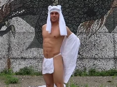 Tom Daley Sexy Under The Shower In Japan Gay Male Celebs