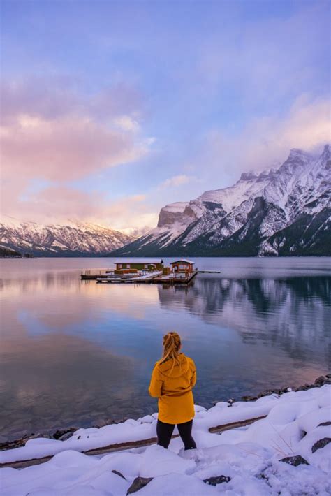 Lake Minnewanka • DETAILED Guide to Visiting This Banff Lake