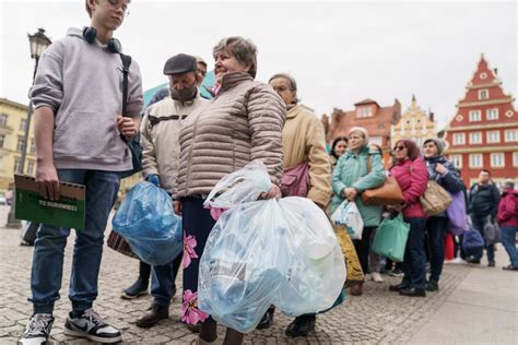 Z Okazji Mi Dzynarodowego Dnia Wody Mpwik Wymienia Butelki Plastikowe