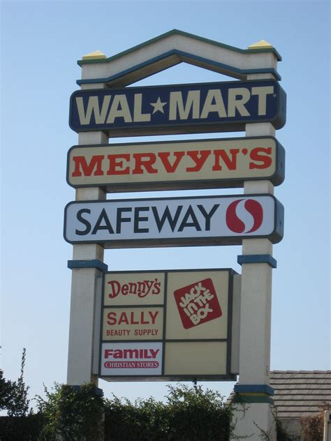 Mervyn S Department Store Manteca Ca While There Are Numer Flickr