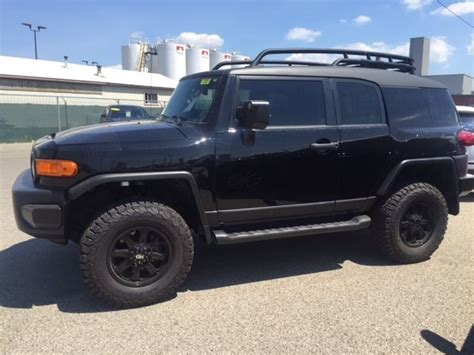 2013 Toyota FJ Cruiser - All black finish with Sport lift kit