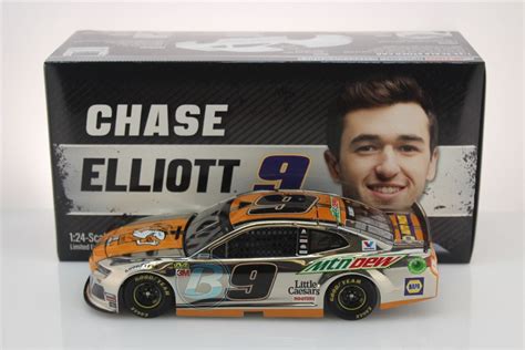 Chase Elliott 2019 Little Caesars / Mountain Dew 1:24 Color Chrome ...