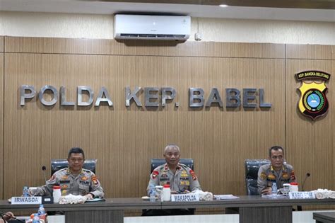 Wakapolda Babel Pimpin Rapat Pemberian Penghargaan Personil Yang