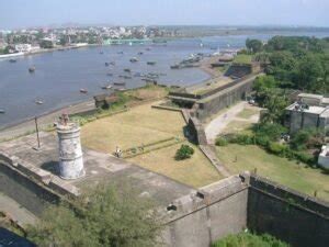 Moti Daman Fort: Best Historical Landmark - E India Tourism